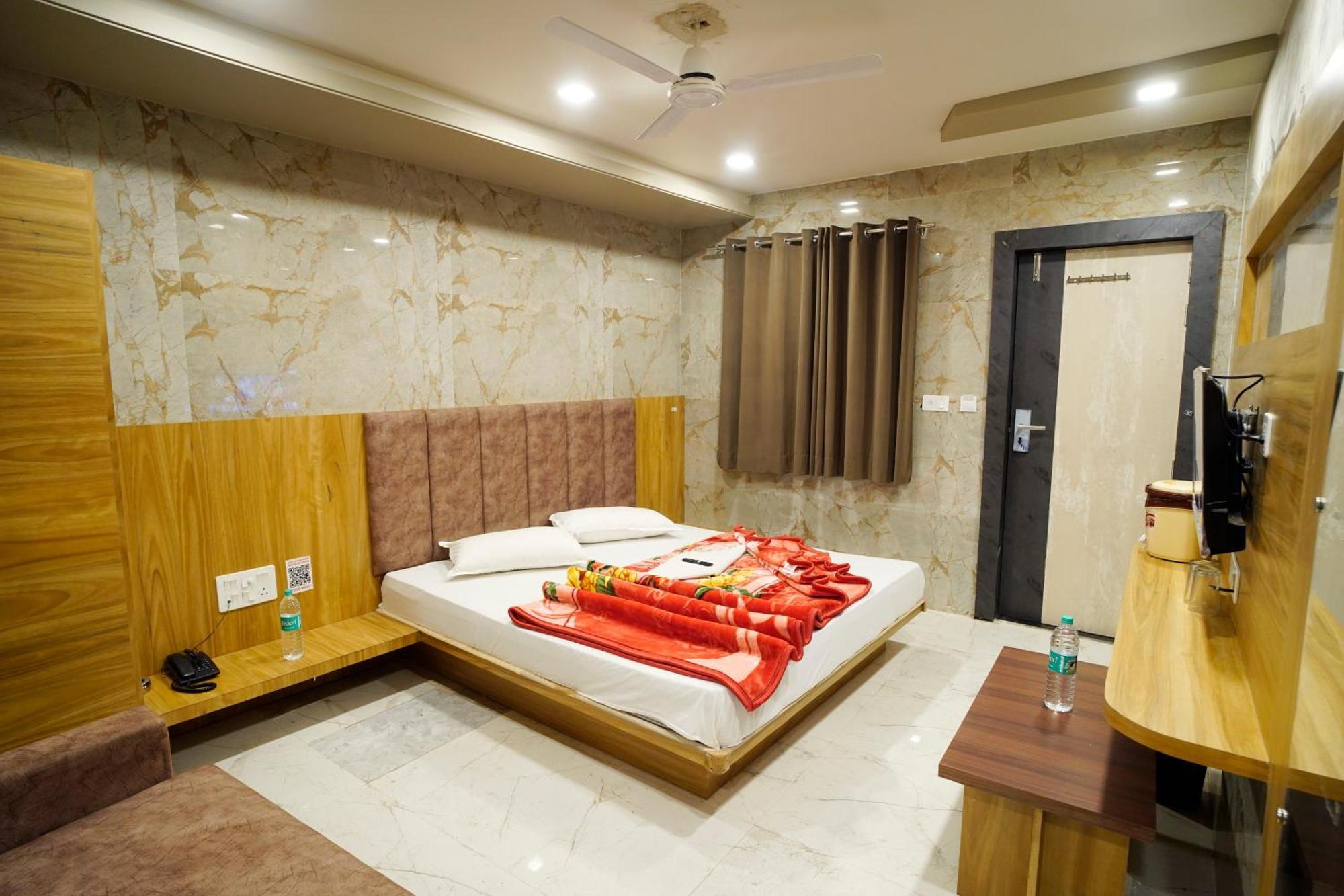 Hotel New Sundaram 150 Mtrs From Dargah Аджмер Экстерьер фото